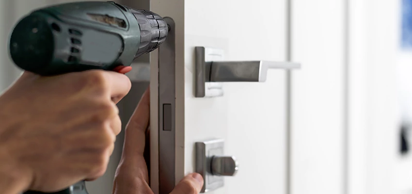 Locksmith For Lock Replacement Near Me in Lemoore, CA
